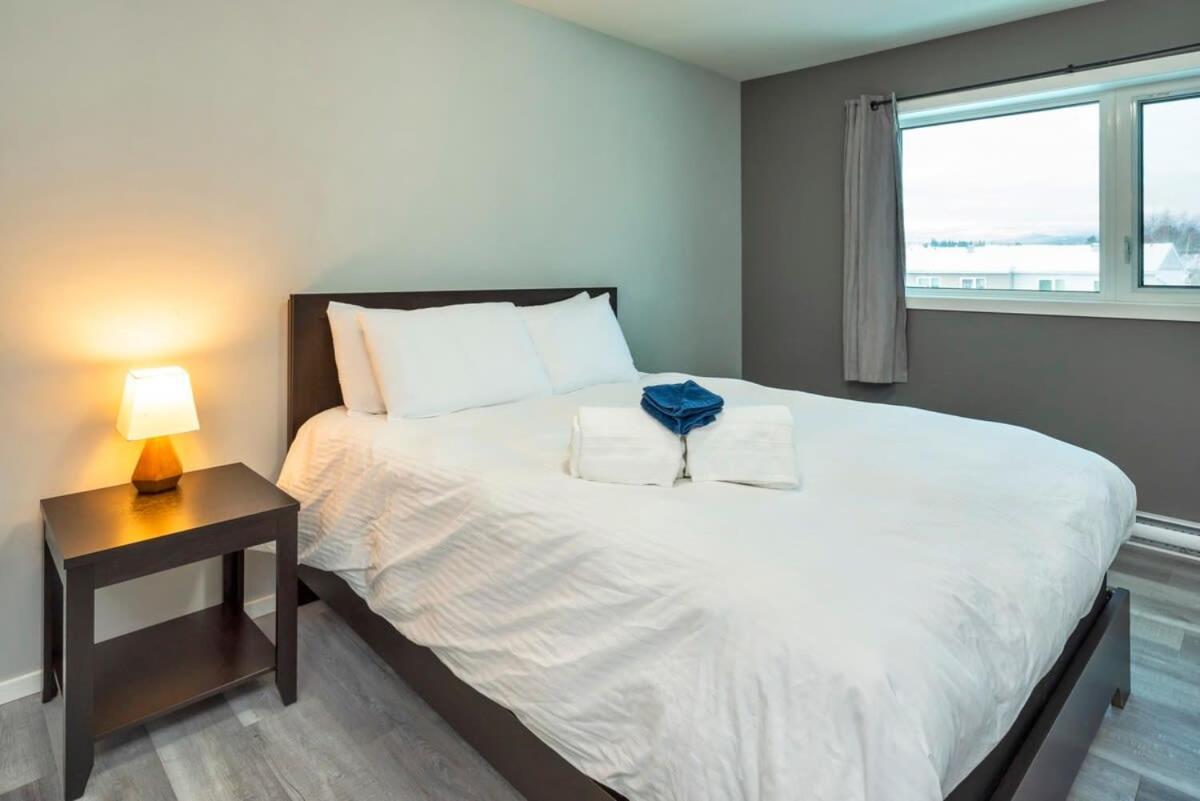 Nn - The Wanderoo - Riverdale 3-Bed 2 5-Bath Whitehorse Exterior foto